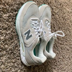 New balance shoes